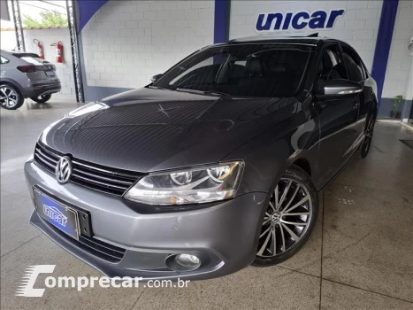 Volkswagen JETTA 2.0 Comfortline 4 portas