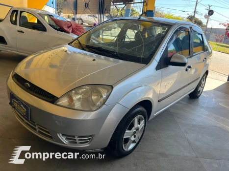 FORD FIESTA 1.6 MPI Class Sedan 8V 4 portas