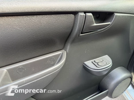 CELTA 1.0 MPFI Life 8V