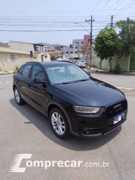 Q3 2.0 40 TFSI Performance Black Quattro