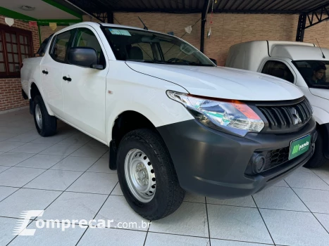 Mitsubishi L200 TRITON 2.4 16V Turbo GL CD 4X4 4 portas