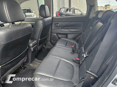 OUTLANDER 2.0 16V 160cv Aut.