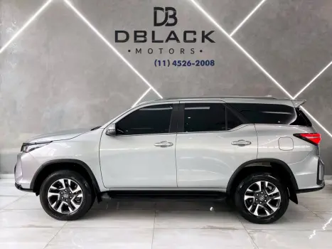 Hilux SW4 SRX Plat. 4x4 2.8 TB Die. Aut.