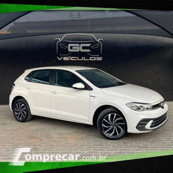 Volkswagen POLO 1.0 170 TSI Highline 4 portas