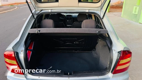 ASTRA 2.0 MPFI Advantage 8V