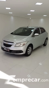 CHEVROLET ONIX 1.0 LT 4 portas