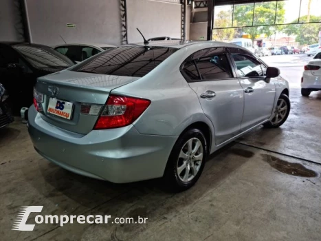 CIVIC - 1.8 EXS 16V 4P AUTOMÁTICO