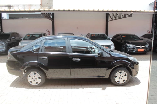 Fiesta Sedan 1.6 4P FLEX