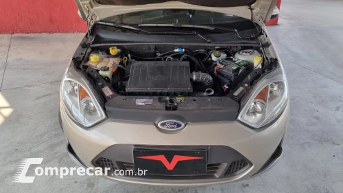 FIESTA 1.6 MPI Class Hatch 8V