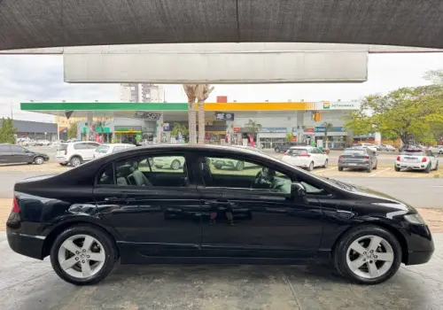 CIVIC - 1.8 LXS 16V 4P AUTOMÁTICO