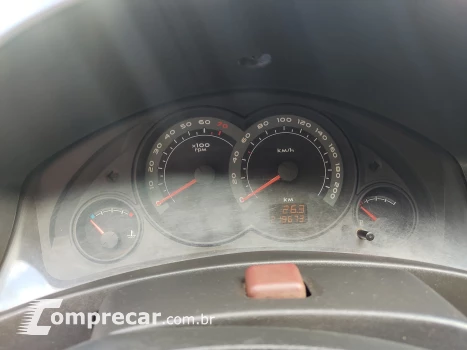 CELTA 1.0 MPFI Life 8V
