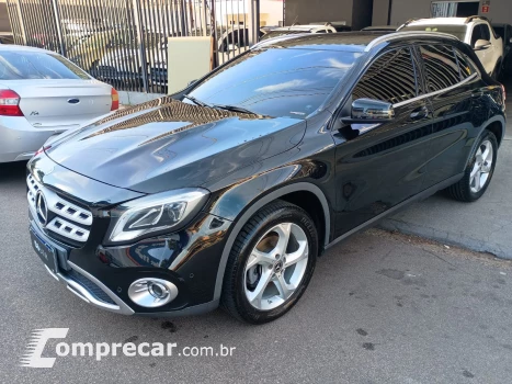 Mercedes-Benz GLA 200 1.6 CGI Enduro 7g-dct 4 portas