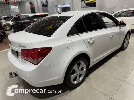 CRUZE SEDAN - 1.8 LT 16V 4P AUTOMÁTICO