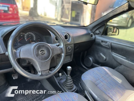 CELTA 1.0 MPFI Life 8V
