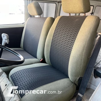 KOMBI 1.6 MI STD Lotação 8V