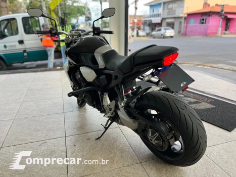 CB 1000R