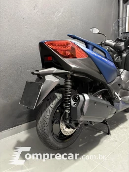 XMAX 250 ABS