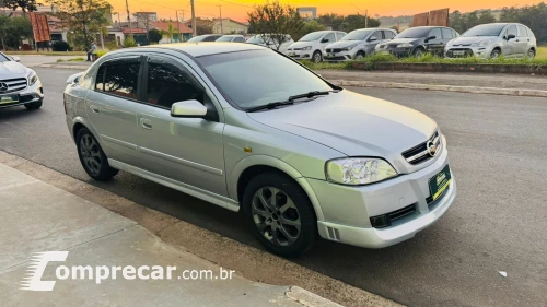 ASTRA 2.0 MPFI Advantage 8V