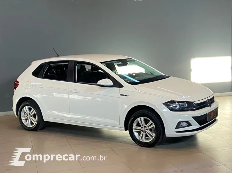 Volkswagen POLO 1.0 200 TSI Comfortline 4 portas