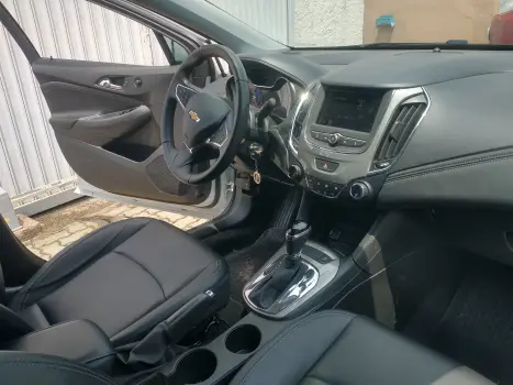 CRUZE 1.4 LT