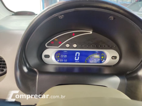 QQ 1.1 MPFI 16V