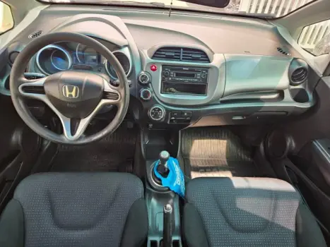 FIT - 1.4 LXL 16V 4P MANUAL