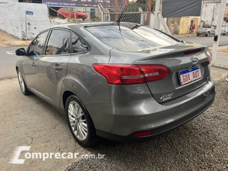 Focus Sedan 2.0 16V 4P FLEX SE POWERSHIFT AUTOMÁTICO