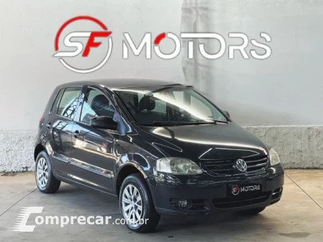 Volkswagen FOX - 1.6 MI 8V 4P MANUAL 4 portas