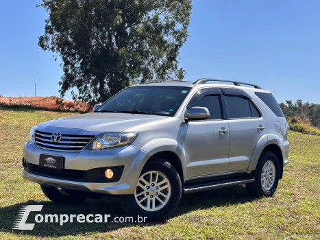 Toyota SW4 SR 4x2 2.7/ 2.7 Flex 16V Aut. 4 portas