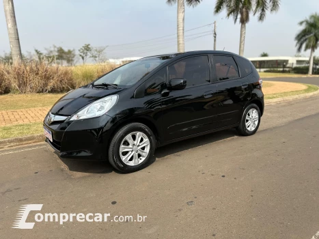 Honda FIT 1.4 LX 16V 4 portas