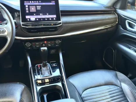 COMMANDER 1.3 T270 TURBO FLEX LIMITED AT6