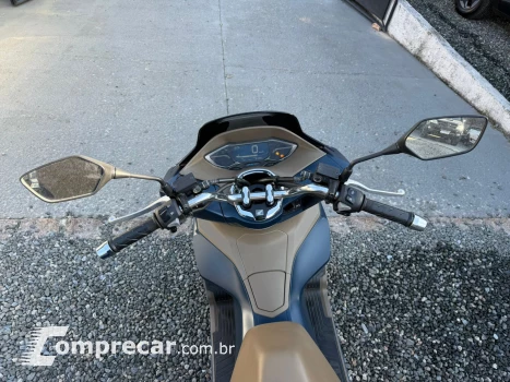 PCX 160 DLX