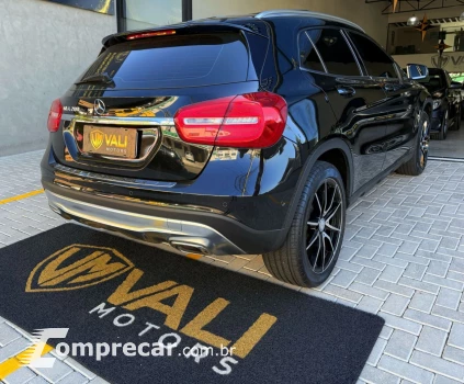 GLA 200 Vision 1.6/1.6 TB 16V Flex Aut.