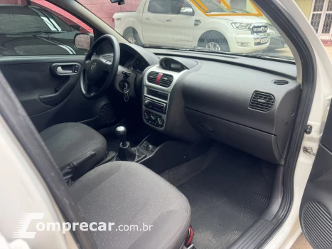 Corsa Sedan 1.4 4P PREMIUM FLEX