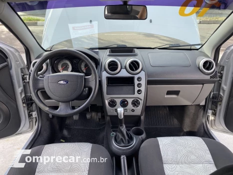 FIESTA 1.6 MPI Class Sedan 8V