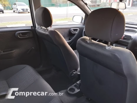 Corsa Sedan 1.4 4P MAXX FLEX