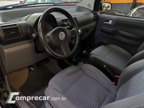 Volkswagen SPACEFOX - 1.6 MI SPORTLINE 8V 4P MANUAL 4 portas