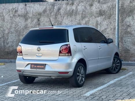 POLO 1.6 MI 8V FLEX 4P MANUAL