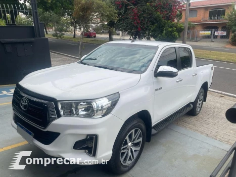 Toyota HILUX 2.8 SRV 4X4 CD 16V 4 portas