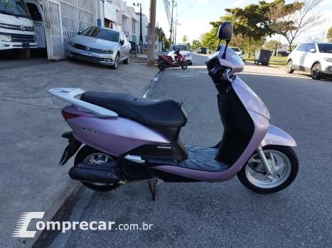 HONDA Lead 110