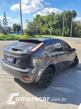 FOCUS 2.0 Ghia 16V