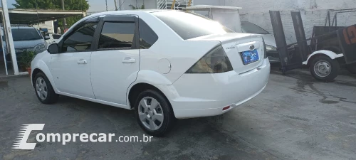 FIESTA 1.6 Rocam SE Sedan 8V