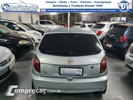 CELTA 1.0 MPFI Life 8V