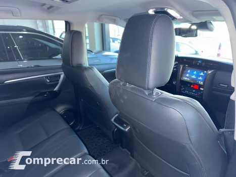 HILUX SW4 2.8 D-4d Turbo SRX Platinum 7L 4X4