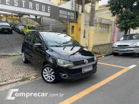 Volkswagen Fox 1.0 Mi Total Flex 8V 5p 4 portas