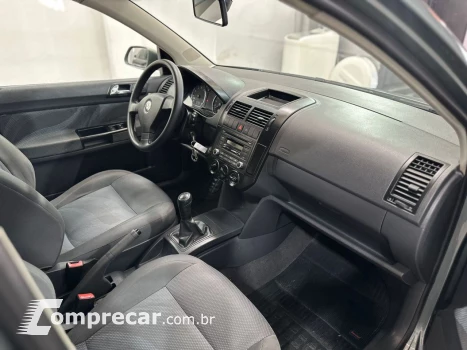 Volkswagen Polo Hatch 1.6 4P FLEX 4 portas