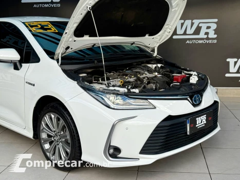 COROLLA 1.8 VVT-I Hybrid Altis