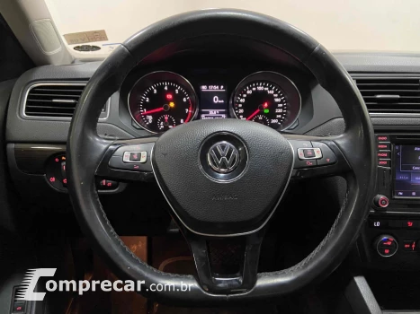 JETTA 2.0 COMFORTLINE FLEX 4P TIPTRONIC