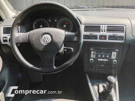 BORA 2.0 MI 8V GASOLINA 4P MANUAL