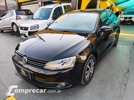 Volkswagen JETTA Comfortline 2.0 T.Flex 8V 4p Tipt. 4 portas